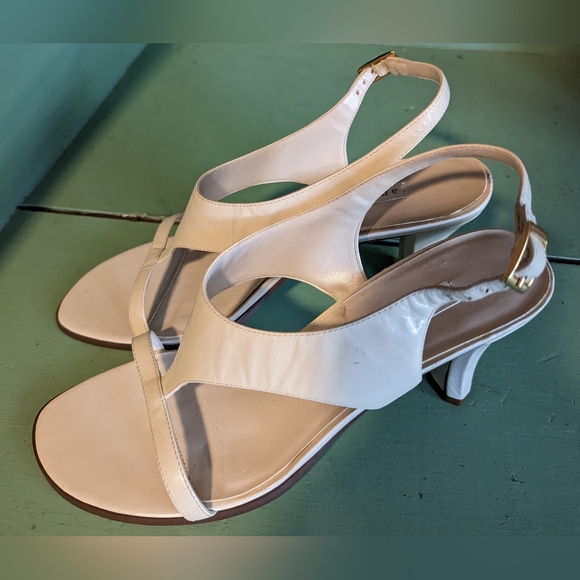 Ann Marino Heels, Sandals, Leather, Cream, Size 8.5M - Picture 2 of 8